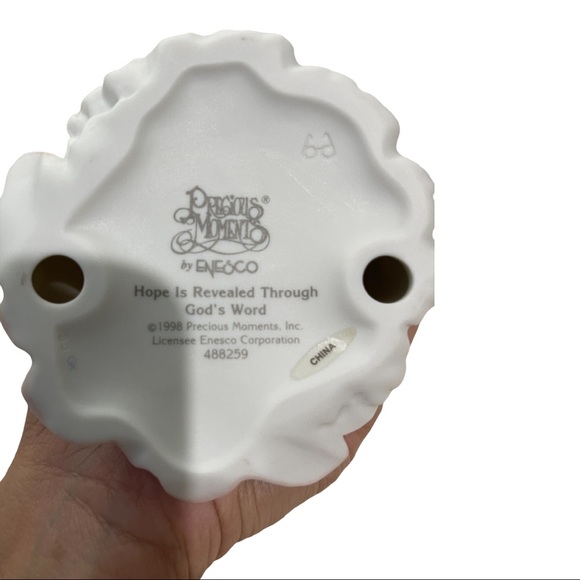 ✨PRECIOUS MOMENTS ALWAYS VICTORIAN DOLL HOPE IS REVEALED THROUGH GOD’S WORD! NIB - Picture 4 of 9